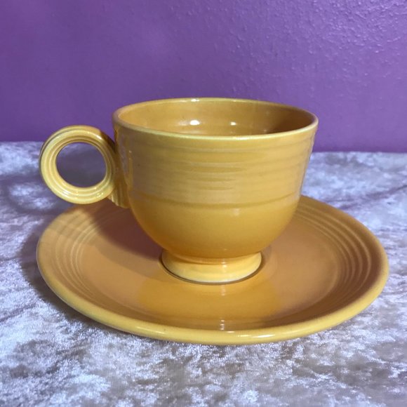 Genuine Fiesta Vintage Yellow Mug with Matching Saucer GUC Retro Kitchen Tea Cup - Picture 3 of 12